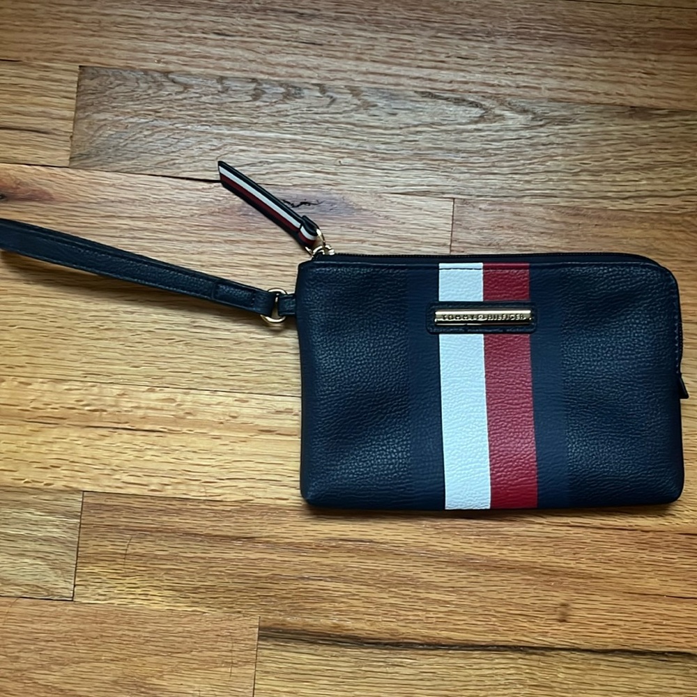 Tommy Hilfiger wristlet